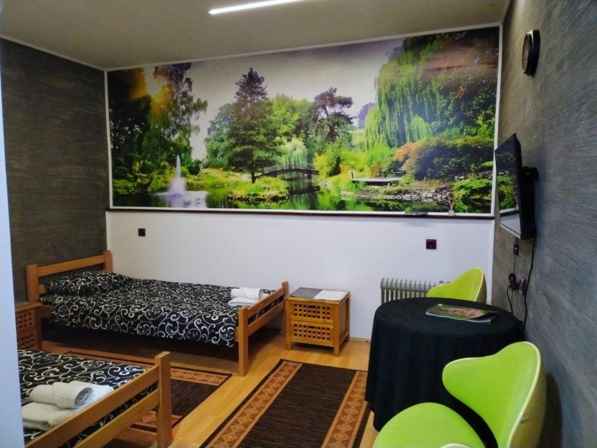 Fun Rooms Sobe Prenociste Borca Exterior foto
