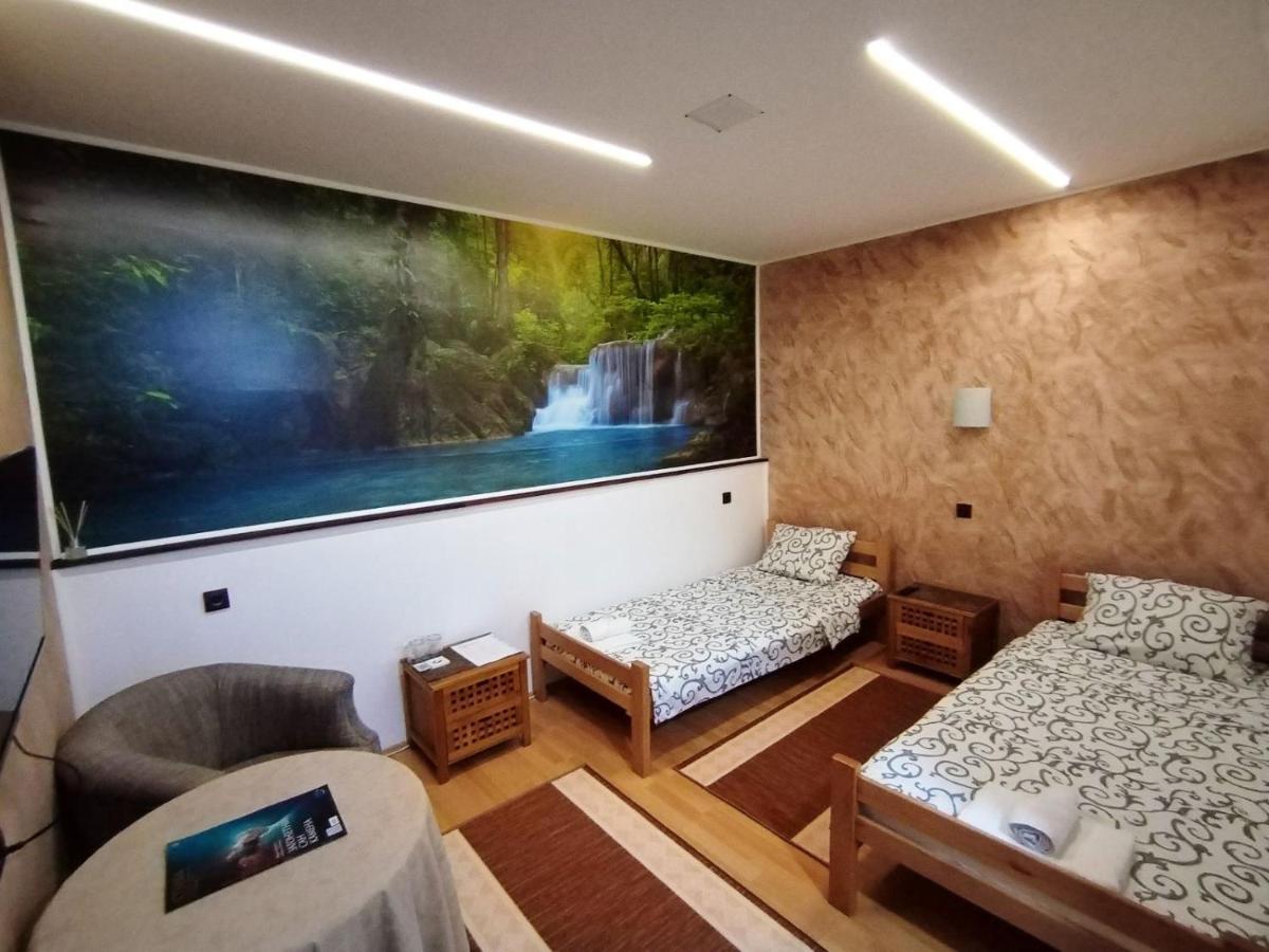 Fun Rooms Sobe Prenociste Borca Exterior foto